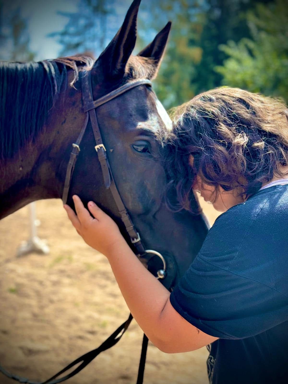 Read more about the article REKRUTACJA NA „ZIELONY AZYL 2”!🌿 Turnus terapeutyczno-edukacyjny z jazdą konną dla dzieci i młodzieży z woj. podlaskiego📣 Zostało jeszcze tylko 5 miejsc z dofinansowaniem!